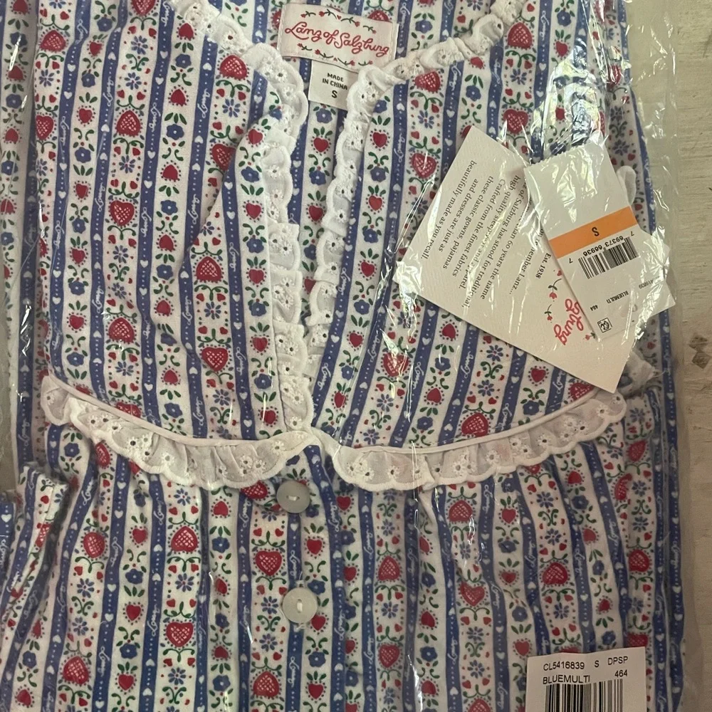 Lanz of Salzburg Nightgown - Picture 4 of 5